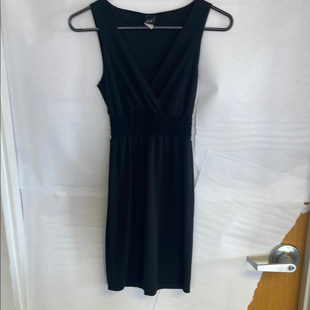 Perseption Black V-Neck Sheath Midi Dress